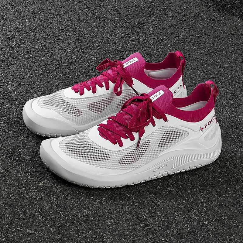 New Trend Trail Running Shoes  - огляд і ціна Outdoor Sport With Sticks
